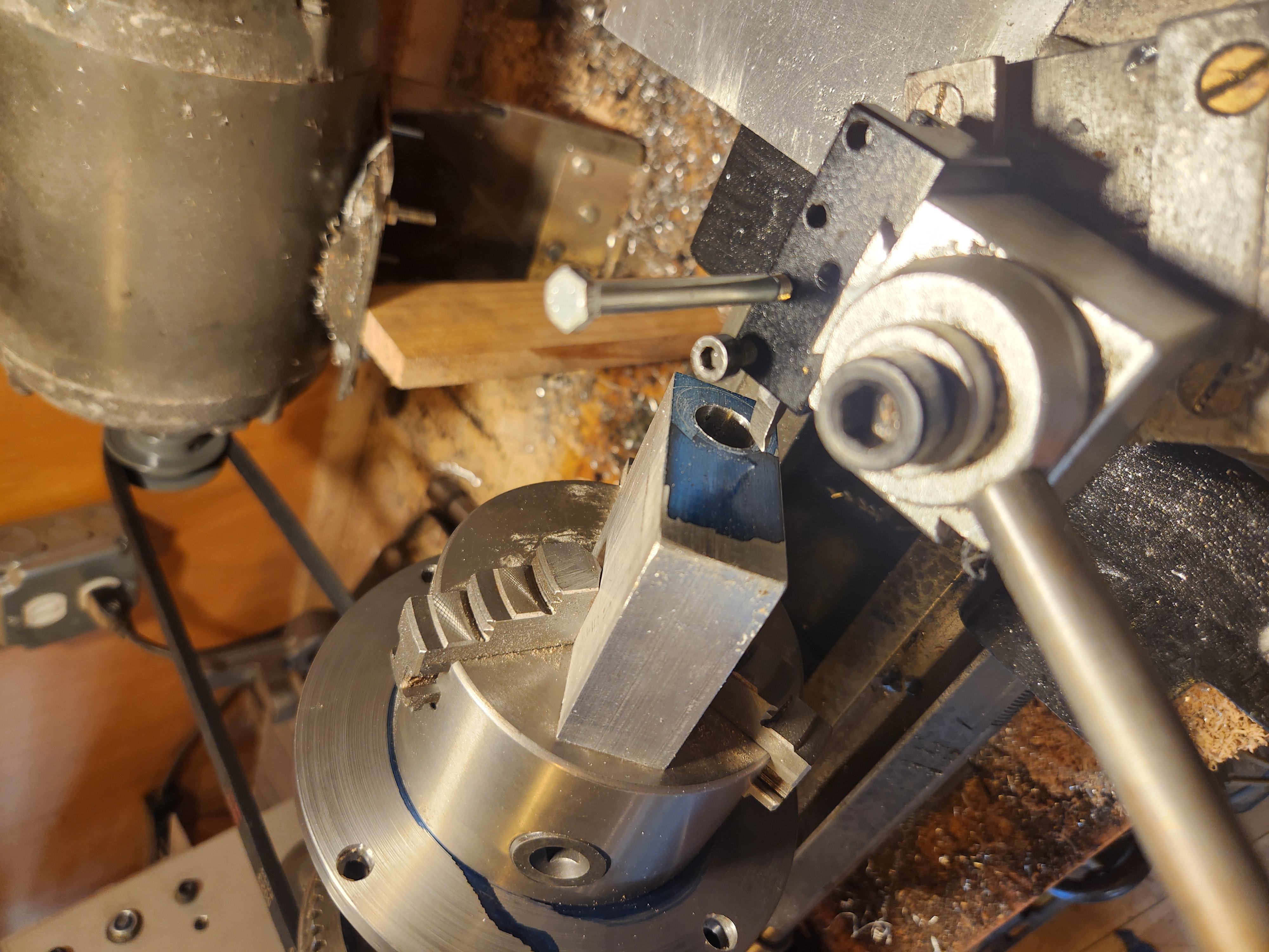 Cutting bearing seats and drilling main hole